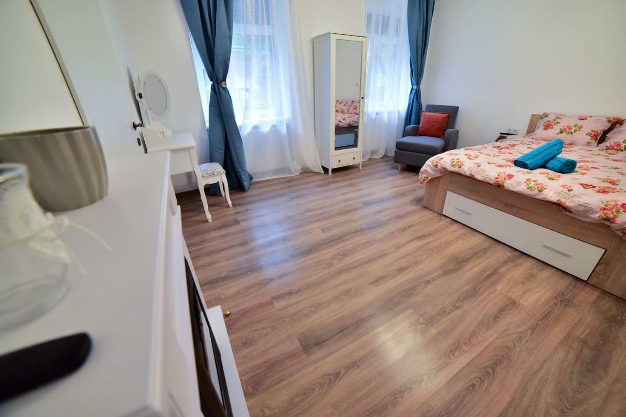 Flh - Location For Good Vibes - Center Apartment *